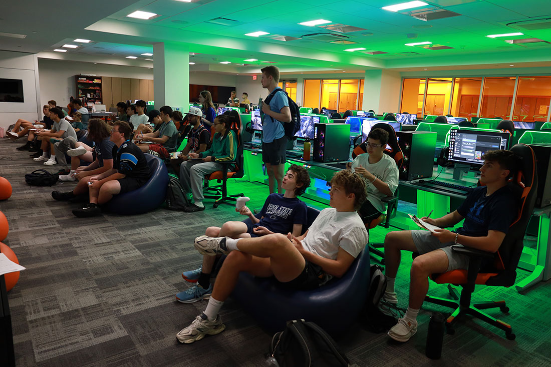 students playing video games during Esports Day