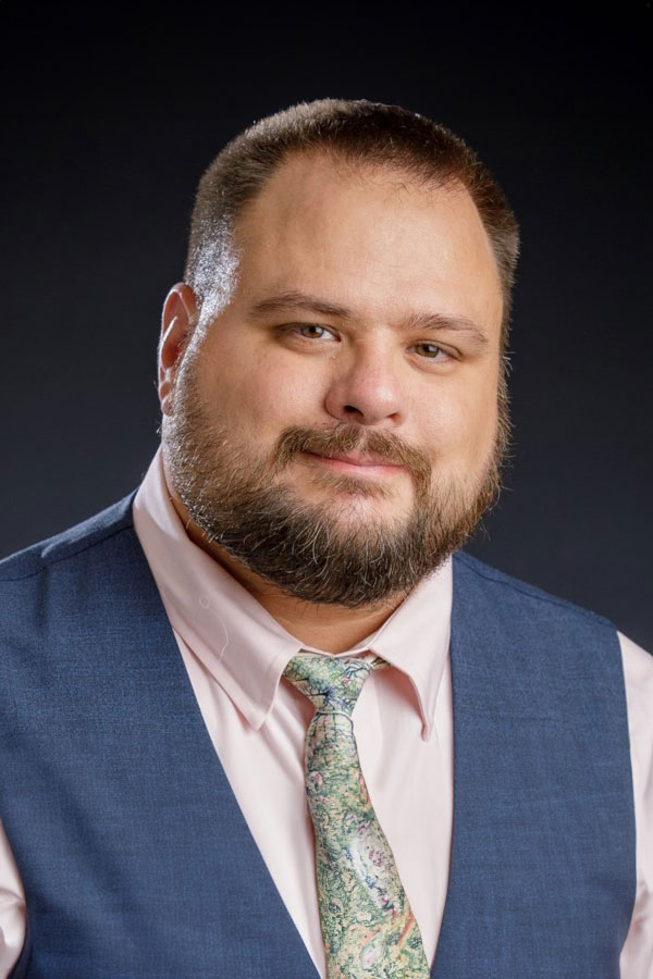 headshot Jason DeFreitas