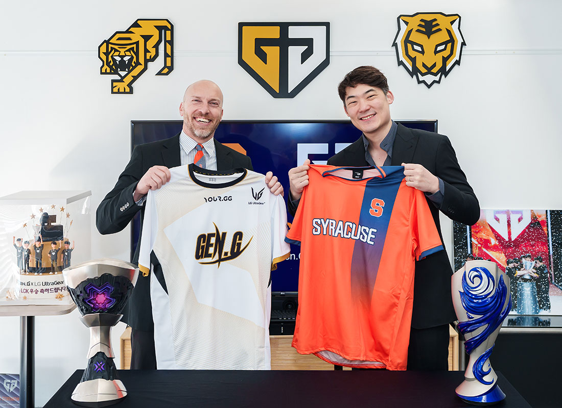Joey Gawrysiak and Gen.G CEO Arnold Hur