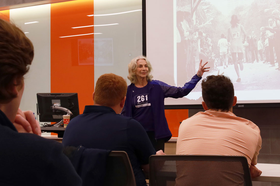 1975 Boston marathon winner speaking to a class in Falk College