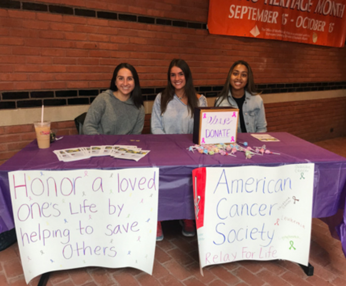 Students table in Schine Student Center for the merican Cancer Society Relay for Life
