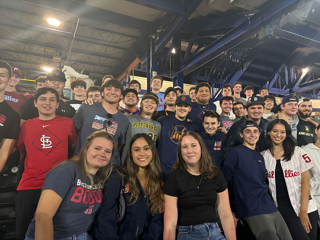 Baseball student organizations member attend a Mets game in NY